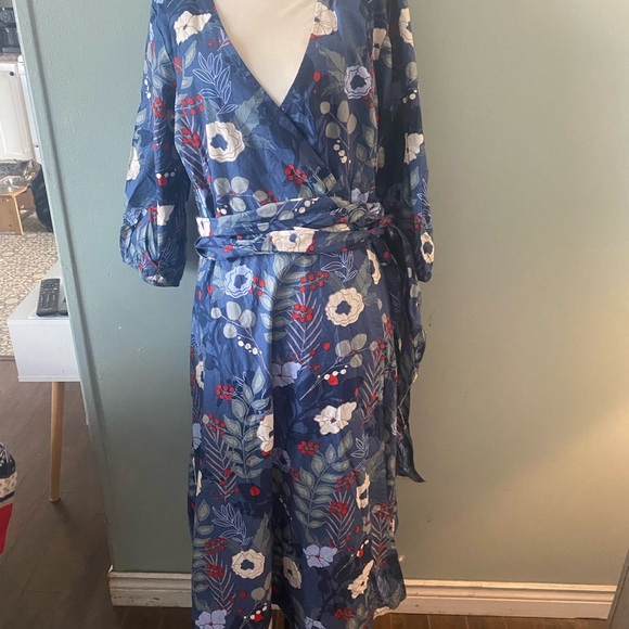 Karma East Ella Wrap dress in Gardenia - Picture 11 of 15